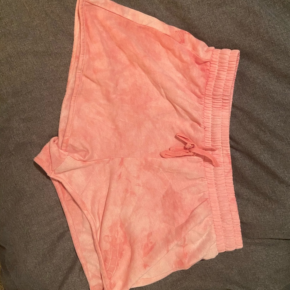 Live, Love, Dream pink shorts